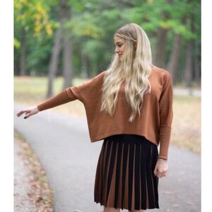 Apparalel Mock Neck Dolman Sleeve Sweater in Caramel